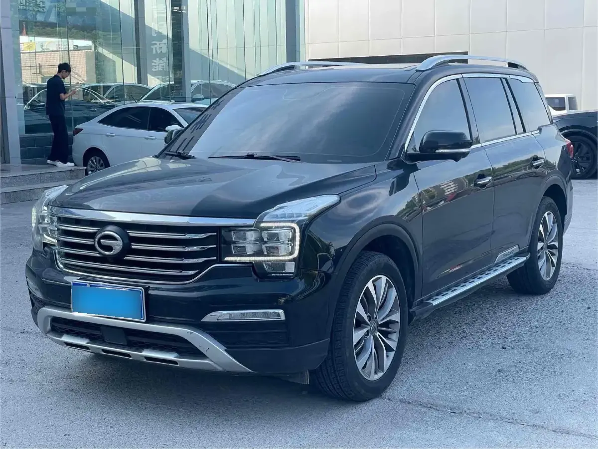 2017 GAC Trumpchi GS8 2.0T 201HP L4 6AT