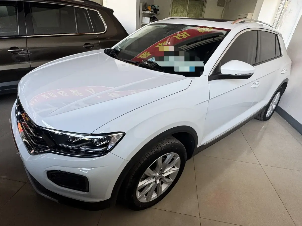 2020 Volkswagen T-Roc 1.4T 150HP L4 7DCT
