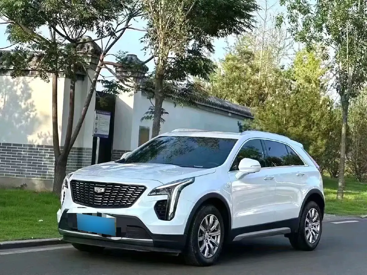 2022 Cadillac XT4 2.0T 237HP L4 9AT