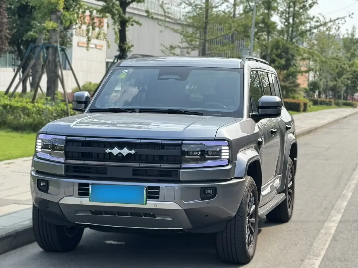 2025 FangChengBao Bao 5 1.5T 194HP L4 E-CVT PHEV 31.8KWH