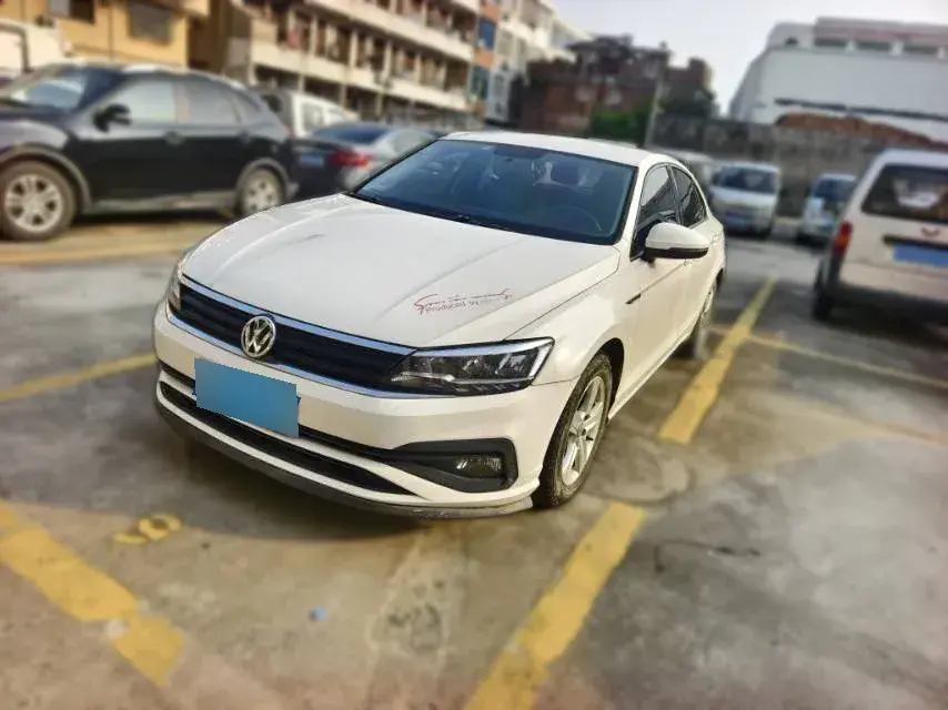 2019 Volkswagen Lamando 1.4T 131HP L4 5MT 2019 Volkswagen Lamando 1.4T 131HP L4 5MT