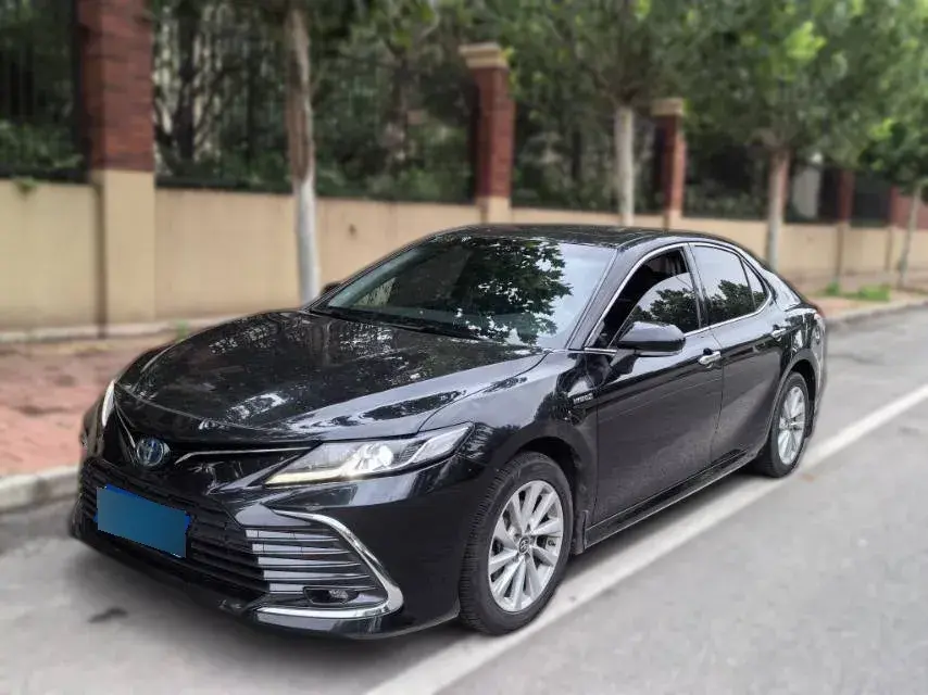 2021 Toyota Camry 2.5L 178HP L4 E-CVT Hybrid