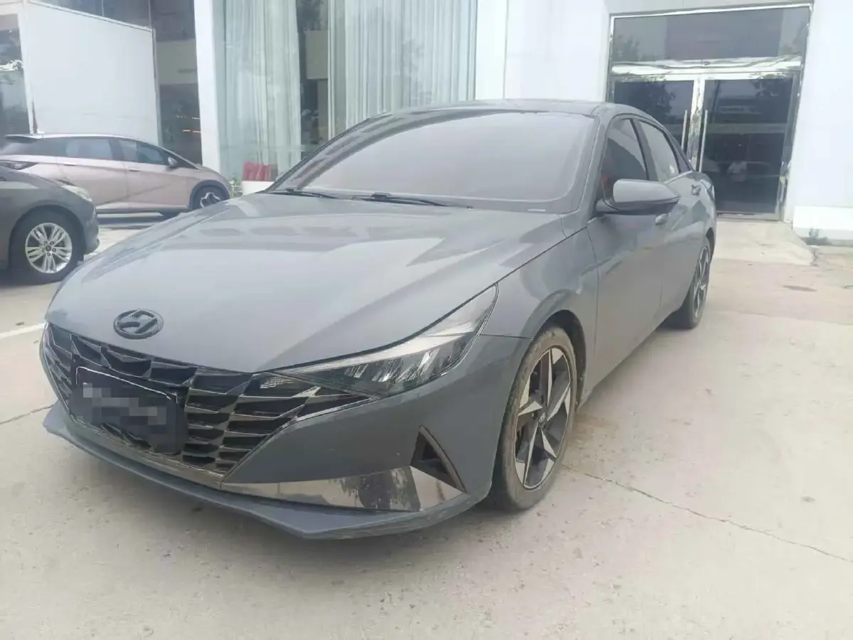 2022 Hyundai Elantra 1.5L 115HP L4 CVT