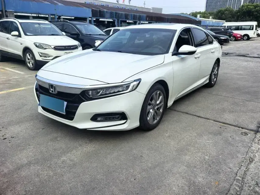 2018 Honda Accord 1.5T 194HP L4 CVT