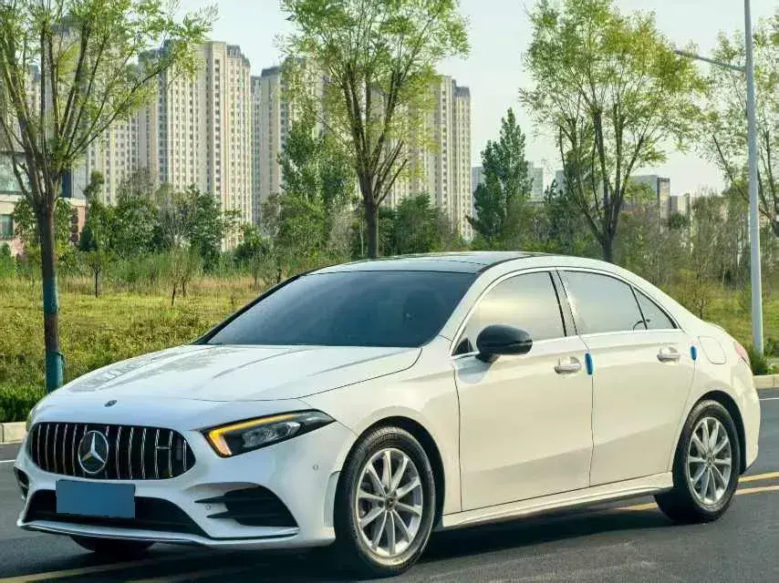 2020 Mercedes-Benz A Class 1.3T 163HP L4 7DCT