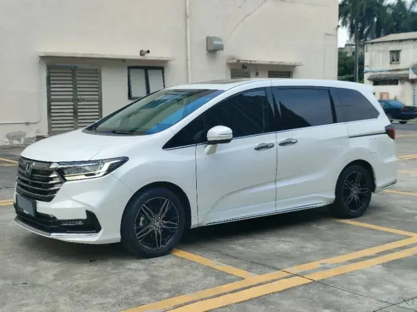 2022 Honda Odyssey 2.0L 146HP L4 E-CVT Hybrid