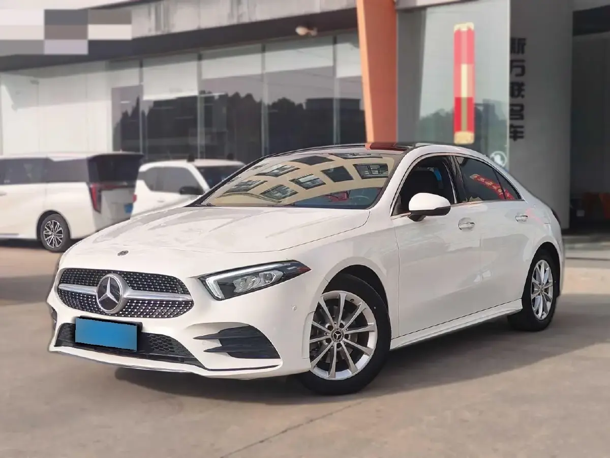 2021 Mercedes-Benz A Class 1.3T 163HP L4 7DCT