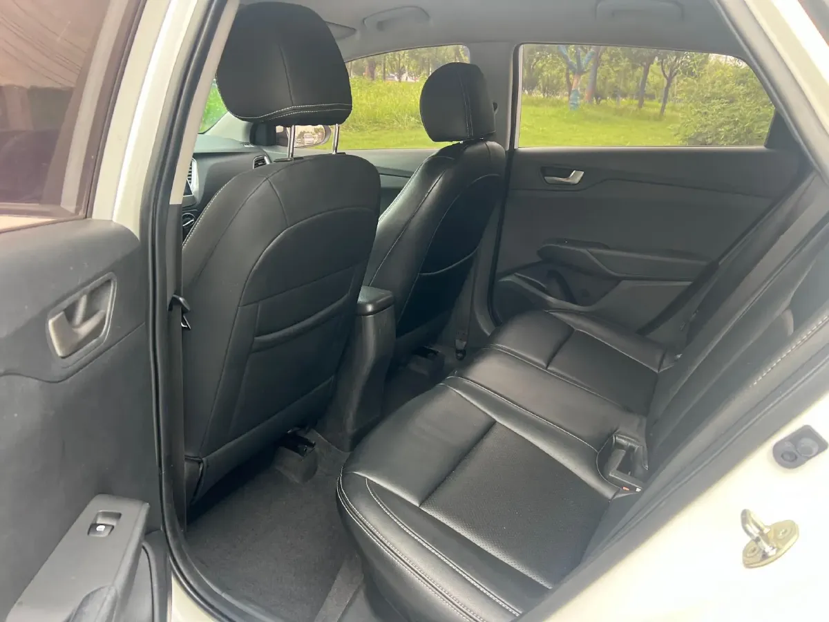 2017 Hyundai Verna RV 1.4L 100HP L4 6AT,autocango,china used car exporter,china ev exporter,chinese used car exporter,chinese used ev exporter