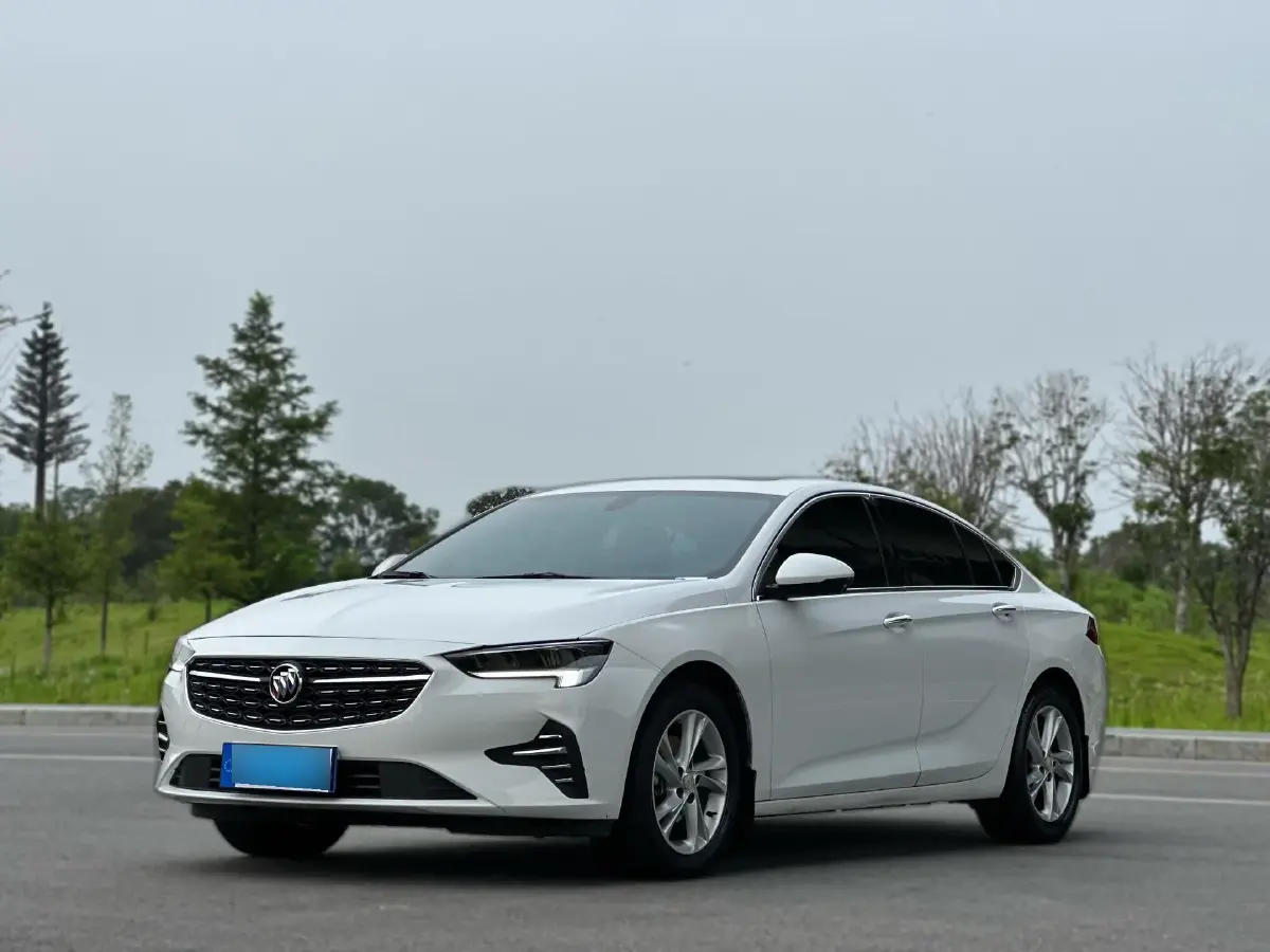 2020 Buick Regal 1.5T 169HP L4 9AT