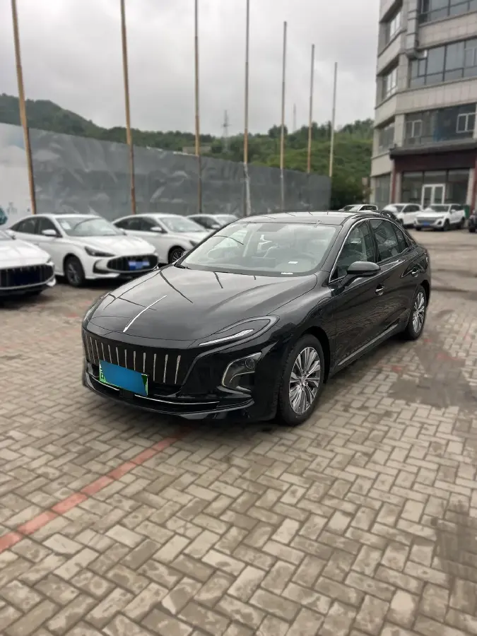2024 HongQi E-QM5 BEV 72KWH