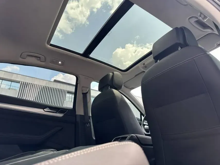 2022 Volkswagen Magotan GTE 1.4T 150HP L4 6DCT PHEV 13KWH,autocango,china used car exporter,china ev exporter,chinese used car exporter,chinese used ev exporter