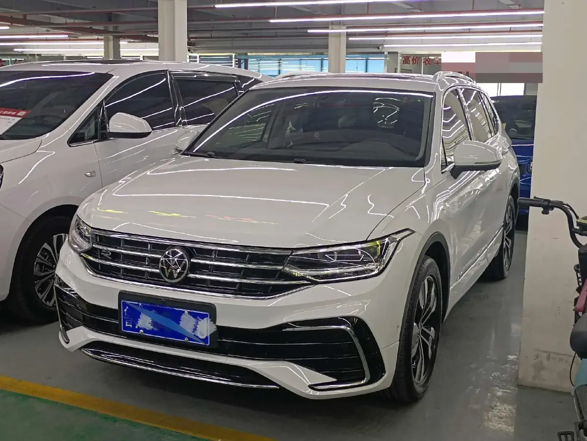 2024 Volkswagen Tiguan L 2.0T 186HP L4 7DCT