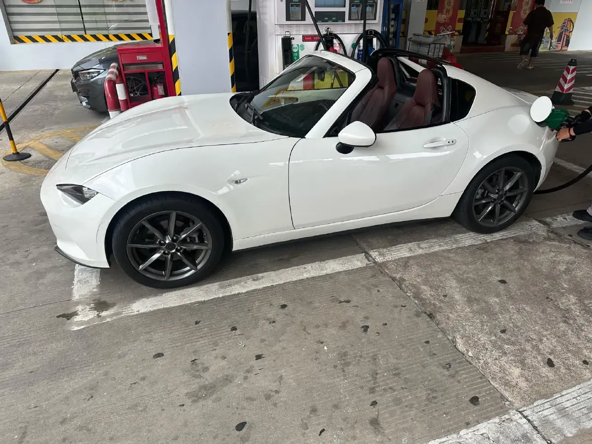 2018 Mazda MX-5 2.0L 158HP L4 6AT
