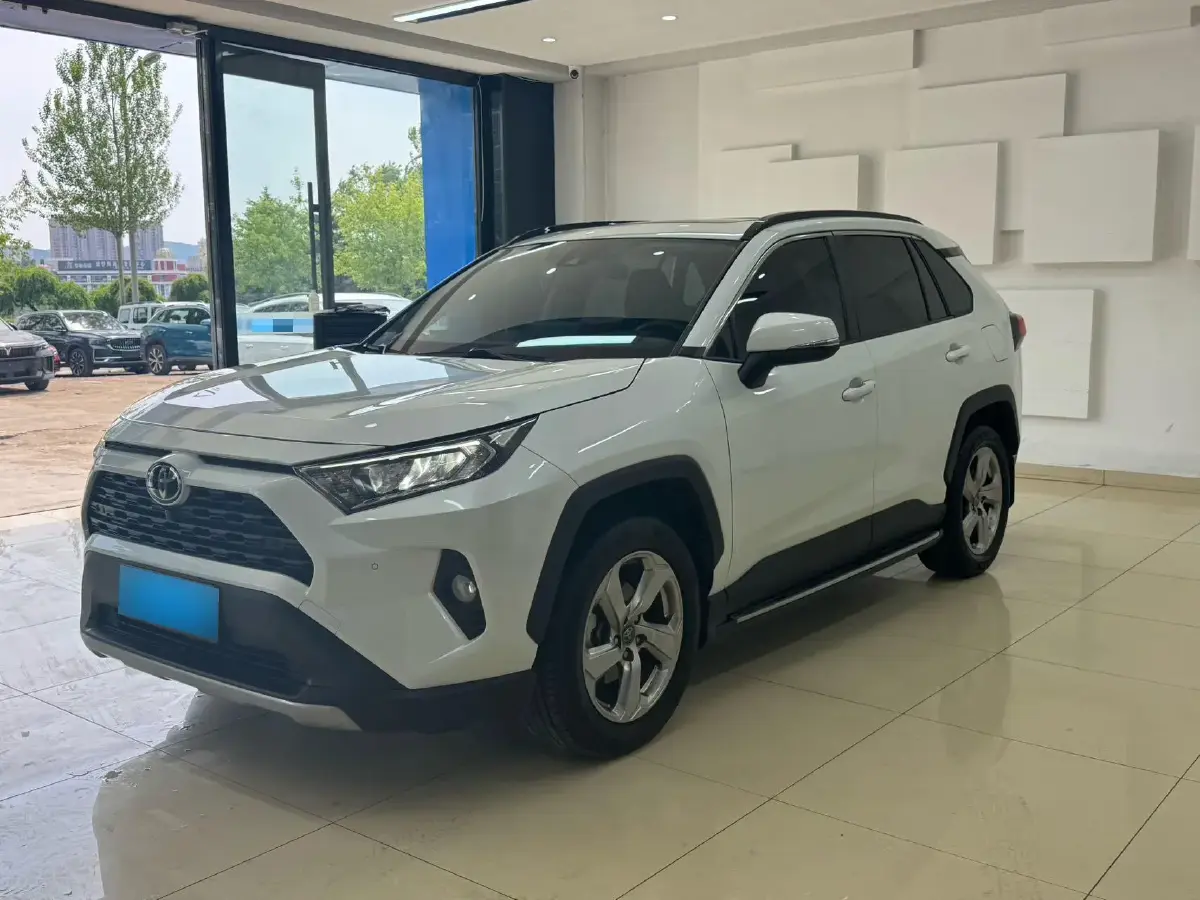 2022 Toyota RAV4 2.0L 171HP L4 CVT