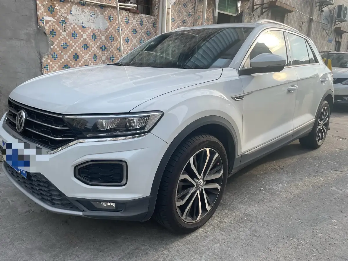 2020 Volkswagen T-Roc 1.4T 150HP L4 7DCT