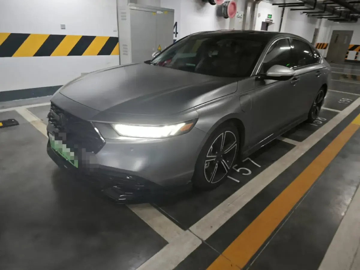 2023 Honda Accord 2.0L 148HP L4 E-CVT PHEV 17.7KWH