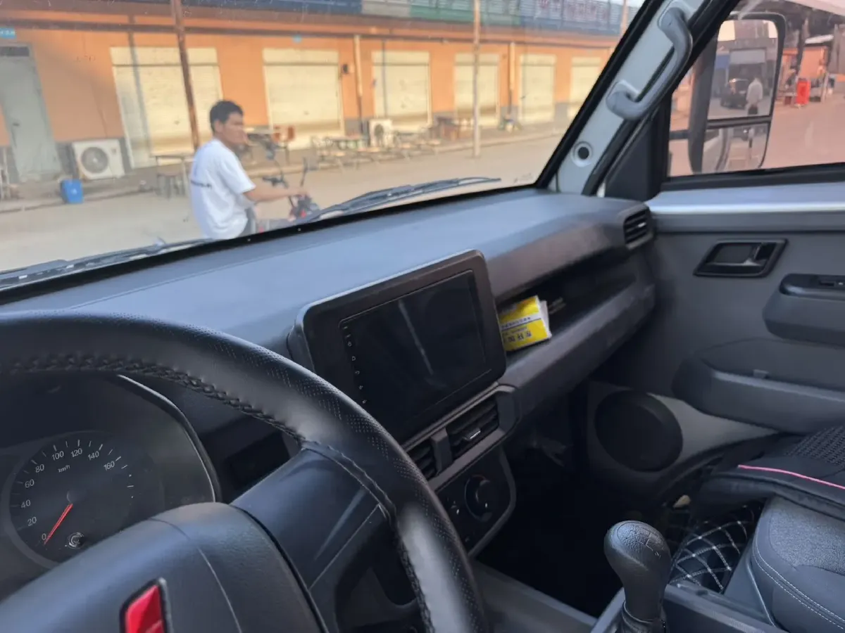 2023 WuLing Loong Truck 2.0L 136HP L4 5MT,autocango,china used car exporter,china ev exporter,chinese used car exporter,chinese used ev exporter