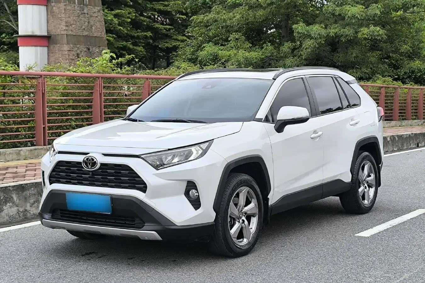 2022 Toyota RAV4 2.0L 171HP L4 CVT