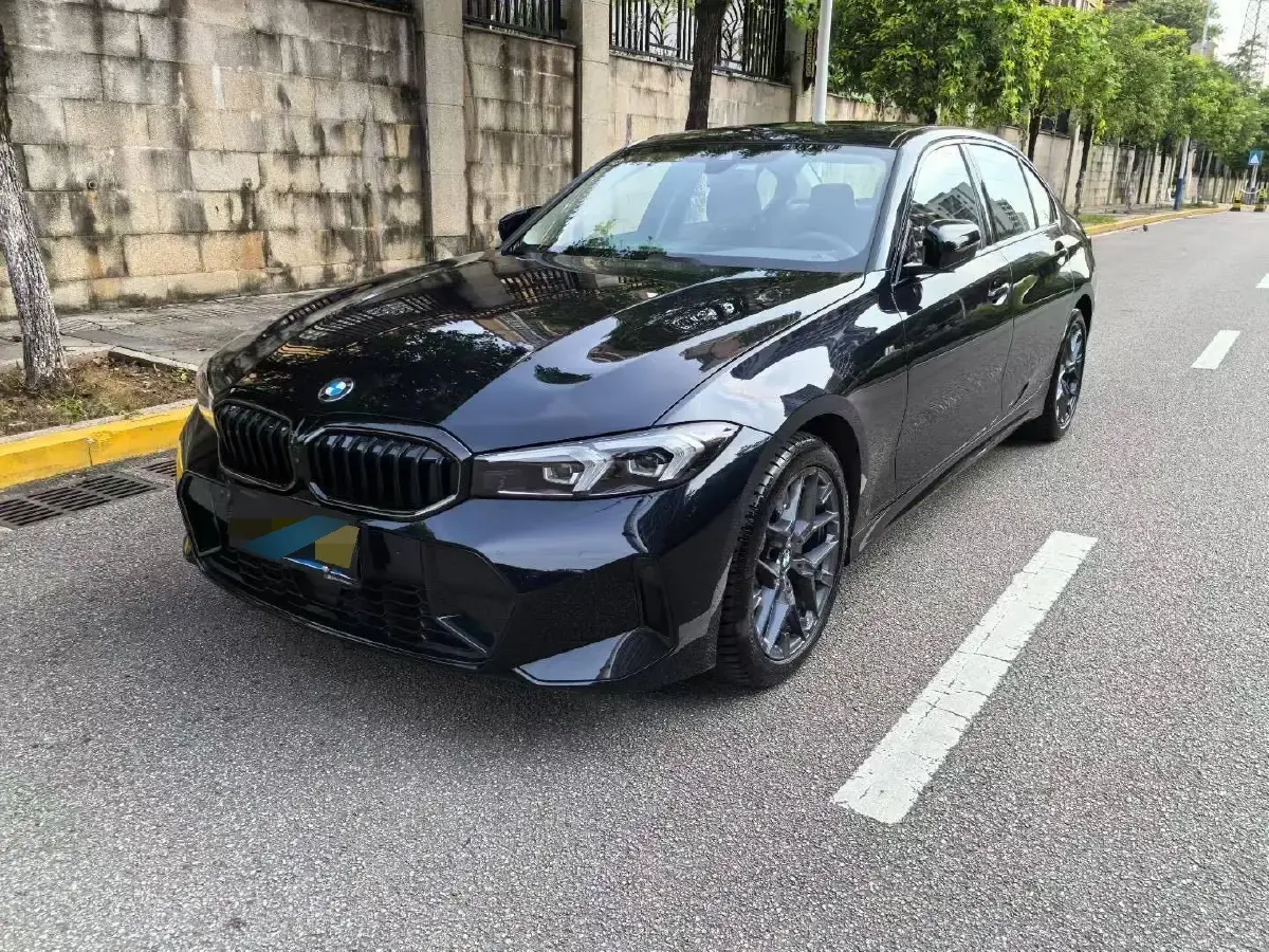 2025 BMW 3 Series 2.0T 245HP L4 8AT