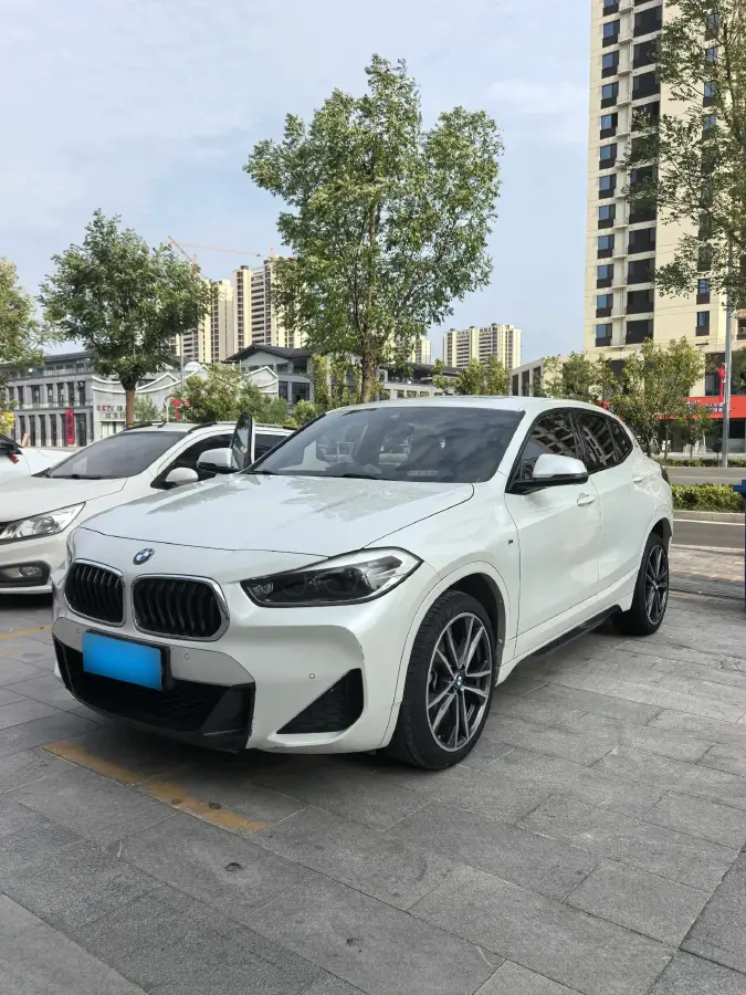 2021 BMW X2 2.0T 192HP L4 8AT