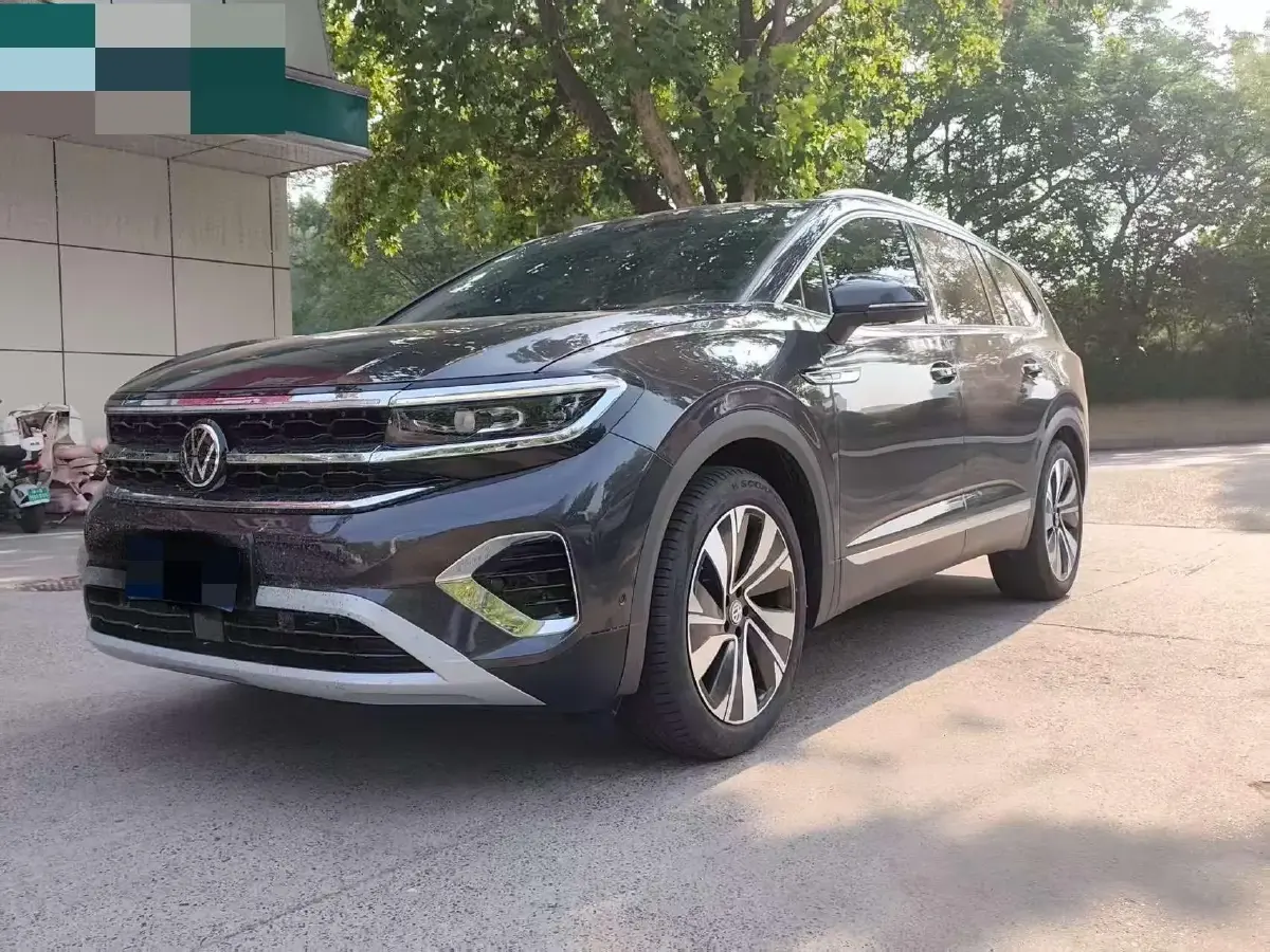2023 Volkswagen Talagon 2.0T 220HP L4 7DCT
