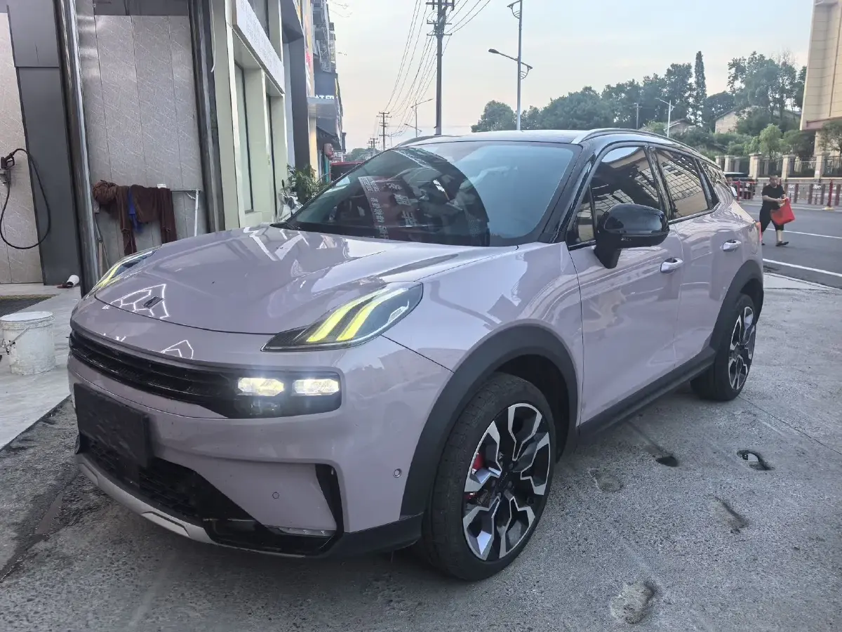 2022 LYNK&CO 06 EM-P 1.5T 177HP L3 7DCT PHEV 15.5KWH