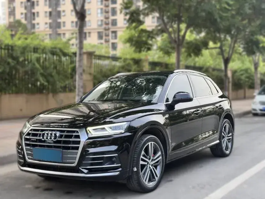 2020 Audi Q5L 2.0T 252HP L4 7DCT