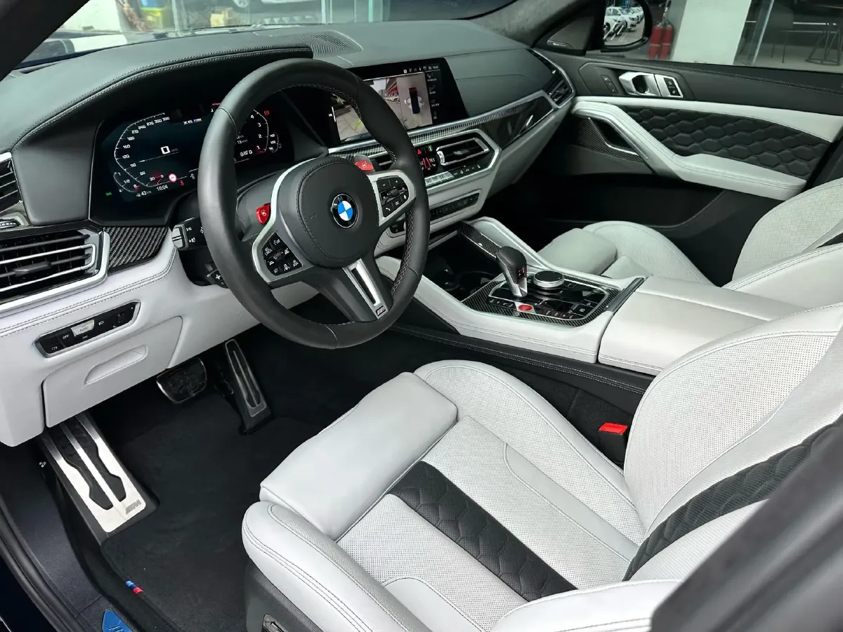 2022 BMW X6 M 4.4T 600HP V8 8AT,autocango,china used car exporter,china ev exporter,chinese used car exporter,chinese used ev exporter