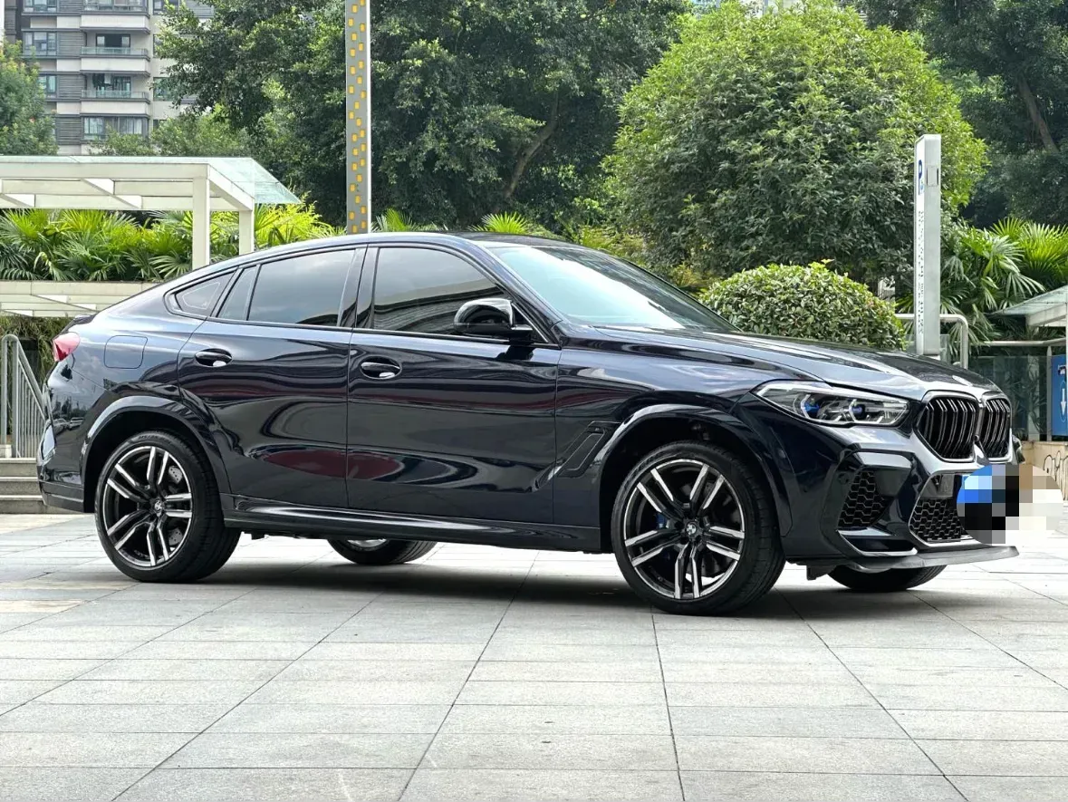 2022 BMW X6 M 4.4T 600HP V8 8AT,autocango,china used car exporter,china ev exporter,chinese used car exporter,chinese used ev exporter