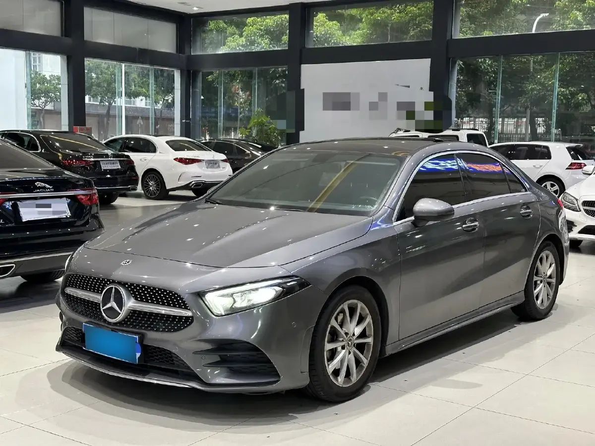 2021 Mercedes-Benz A Class 1.3T 163HP L4 7DCT