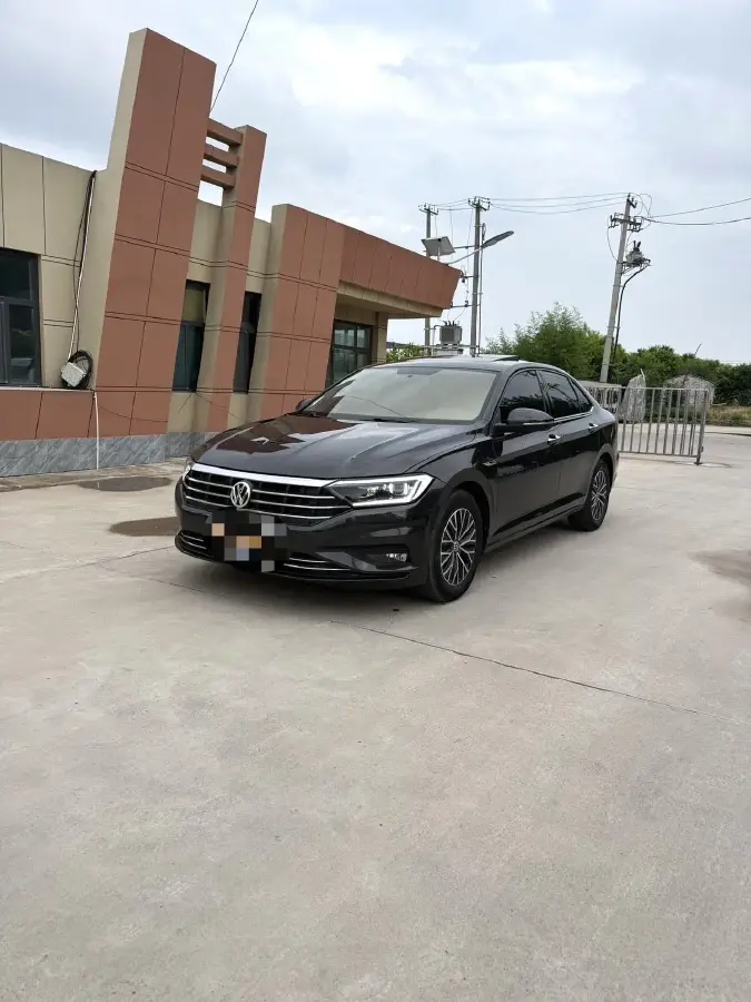 2021 Volkswagen Sagitar 1.4T 150HP L4 7DCT