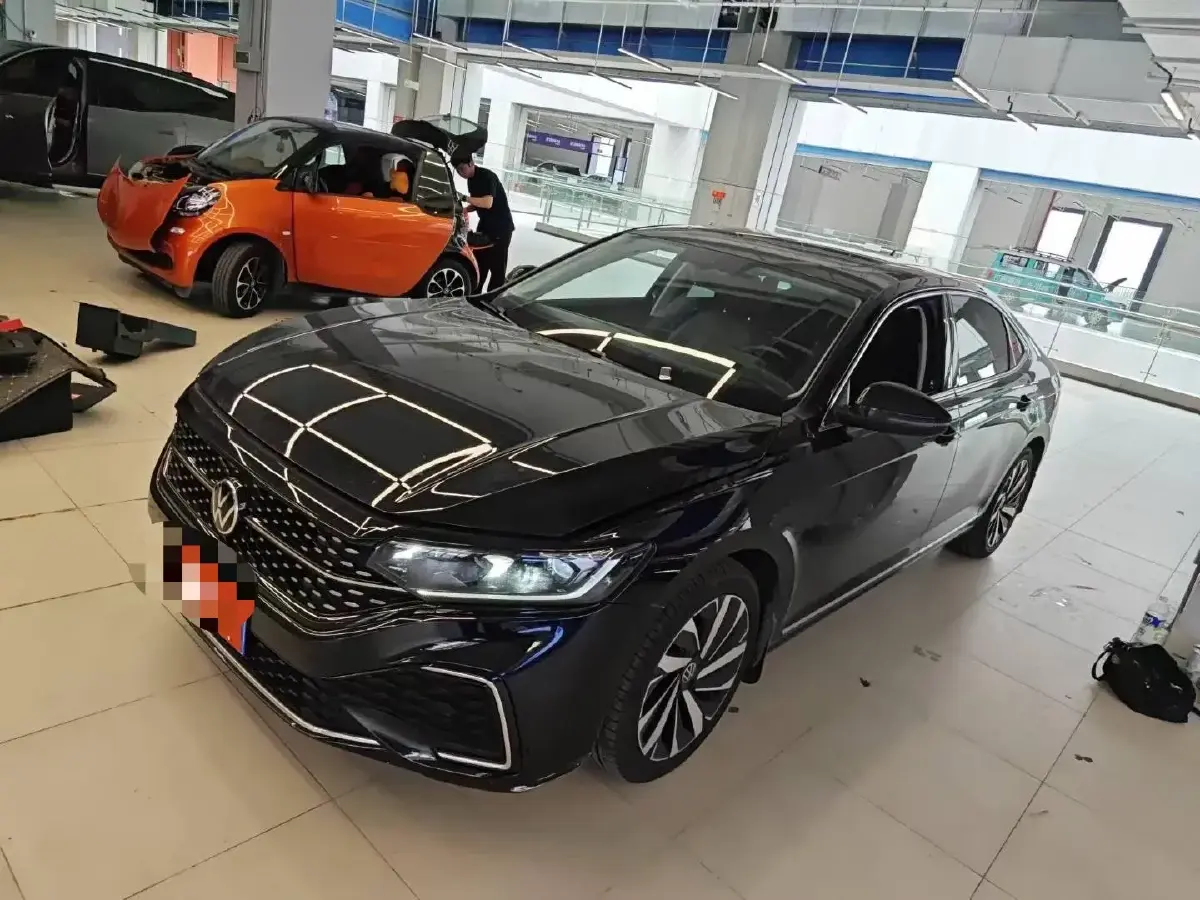 2022 Volkswagen Passat 2.0T 186HP L4 7DCT
