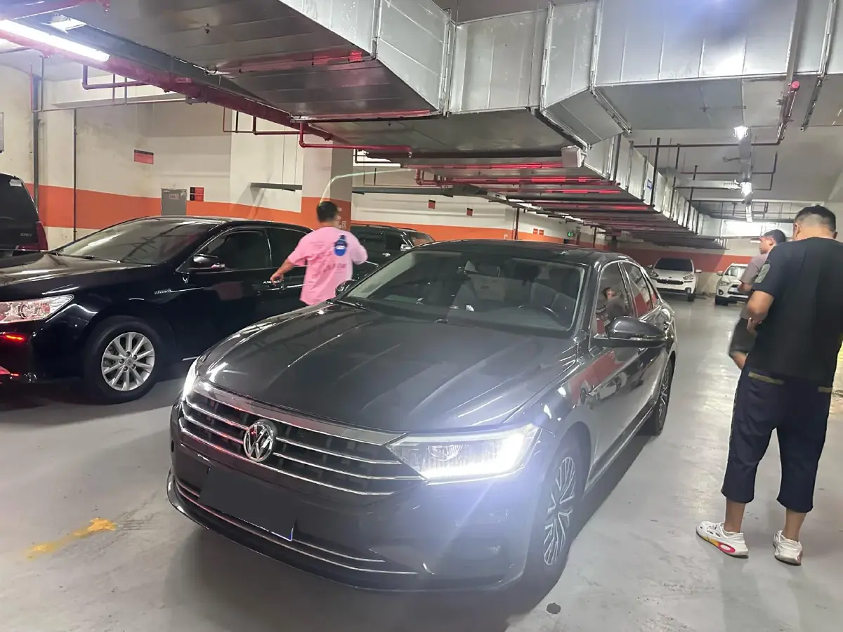 2020 Volkswagen Sagitar 1.4T 150HP L4 7DCT