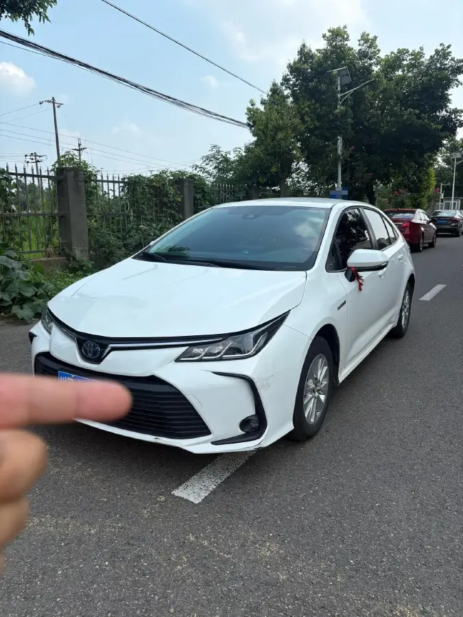 2021 Toyota Corolla 1.8L 98HP L4 E-CVT Hybrid