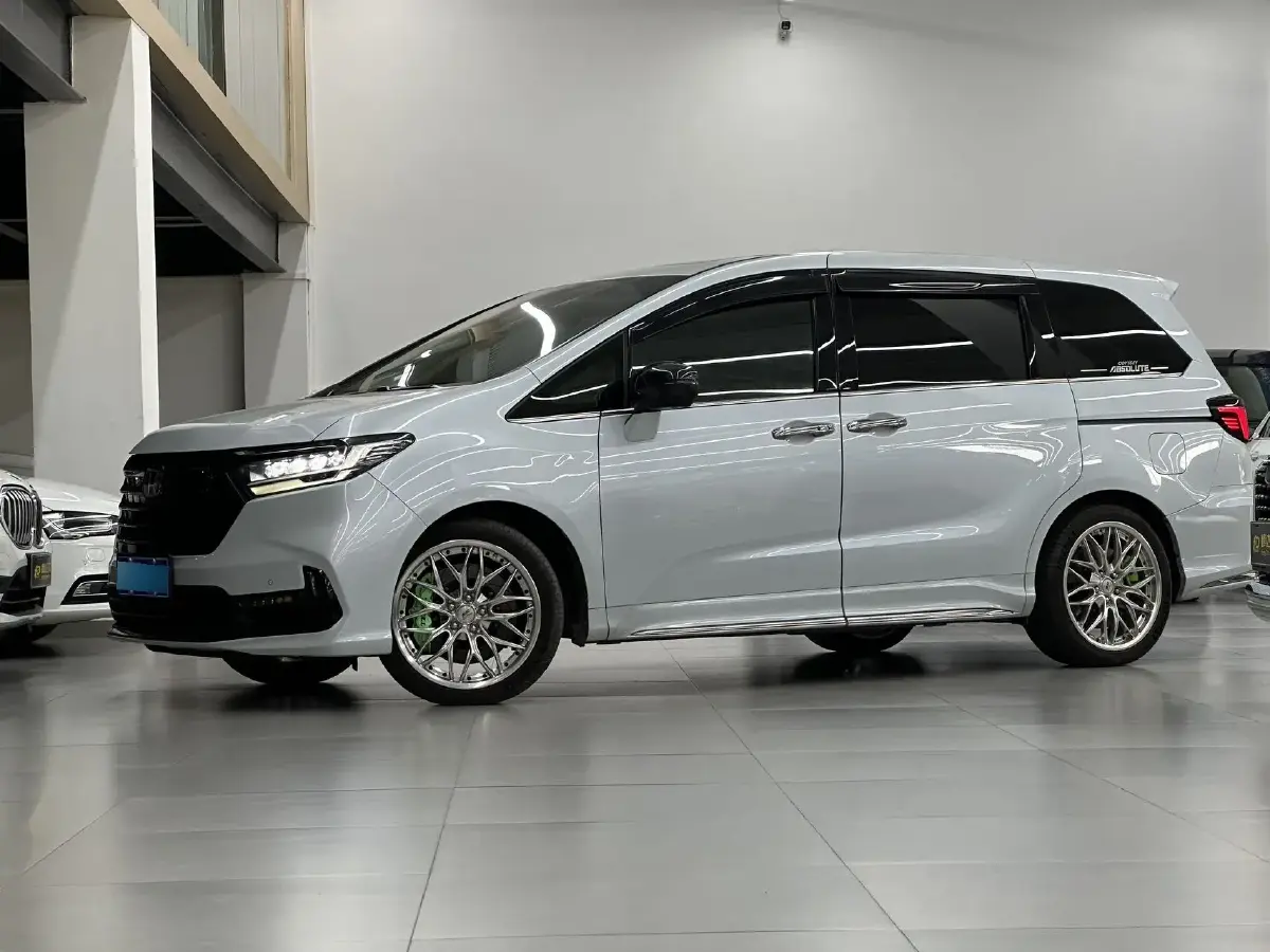 2022 Honda Odyssey 2.0L 146HP L4 E-CVT Hybrid