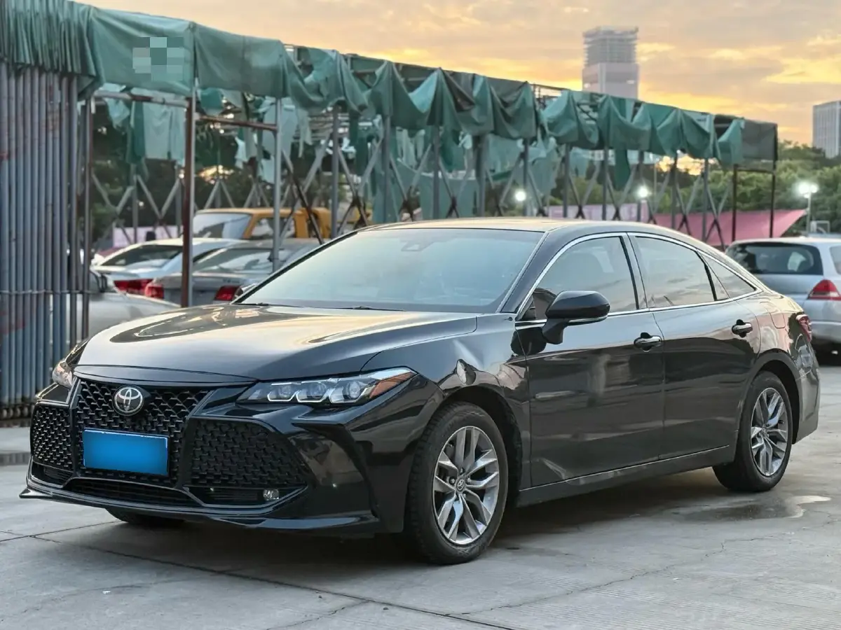 2019 Toyota Avalon 2.5L 209HP L4 8AT
