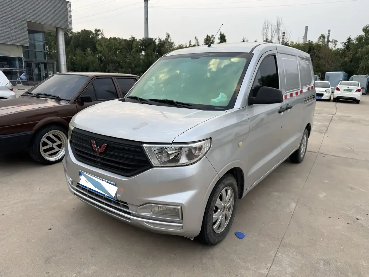 2019 WuLing HongGuang V 1.5L 105HP L4 5MT