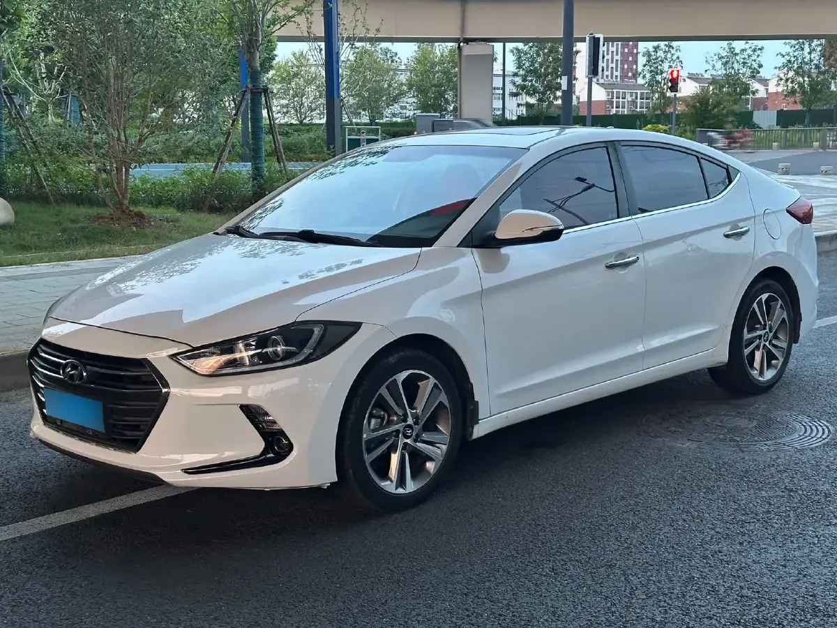 2016 Hyundai Elantra 1.6L 130HP L4 6AT