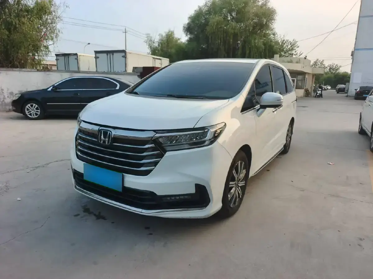 2022 Honda Odyssey 2.0L 146HP L4 E-CVT Hybrid