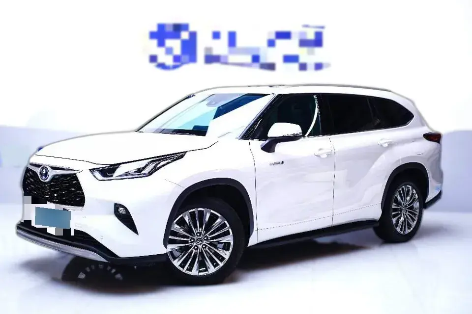 2022 Toyota Highlander 2.5L 192HP L4 E-CVT Hybrid