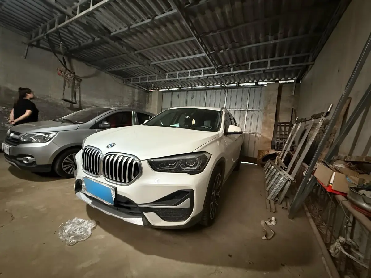 2020 BMW X1 2.0T 192HP L4 8AT