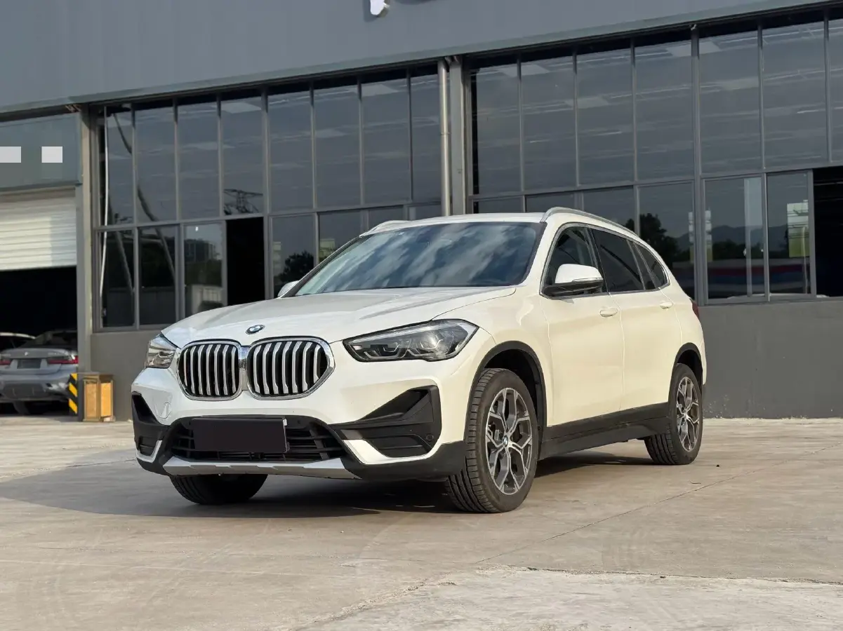 2021 BMW X1 2.0T 192HP L4 7DCT