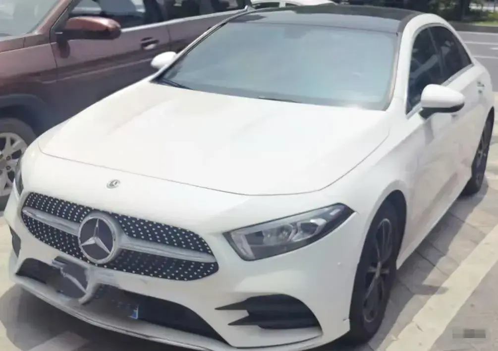 2020 Mercedes-Benz A Class 1.3T 163HP L4 7DCT