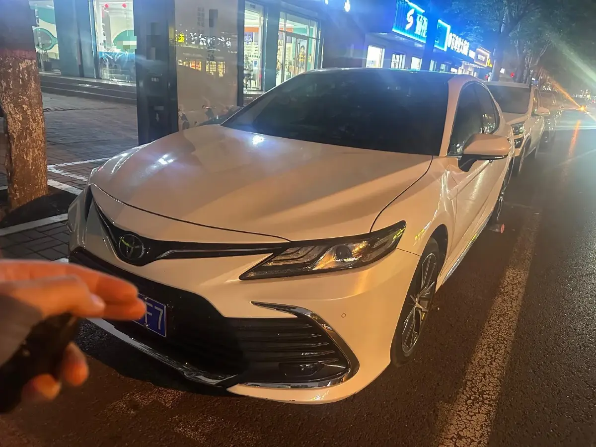 2023 Toyota Camry 2.5L 207HP L4 8AT