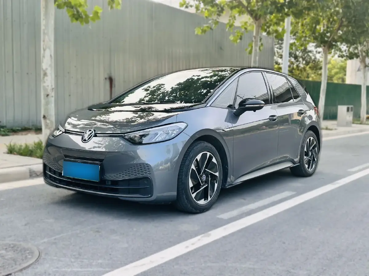 2023 Volkswagen ID.3 BEV 52.8KWH