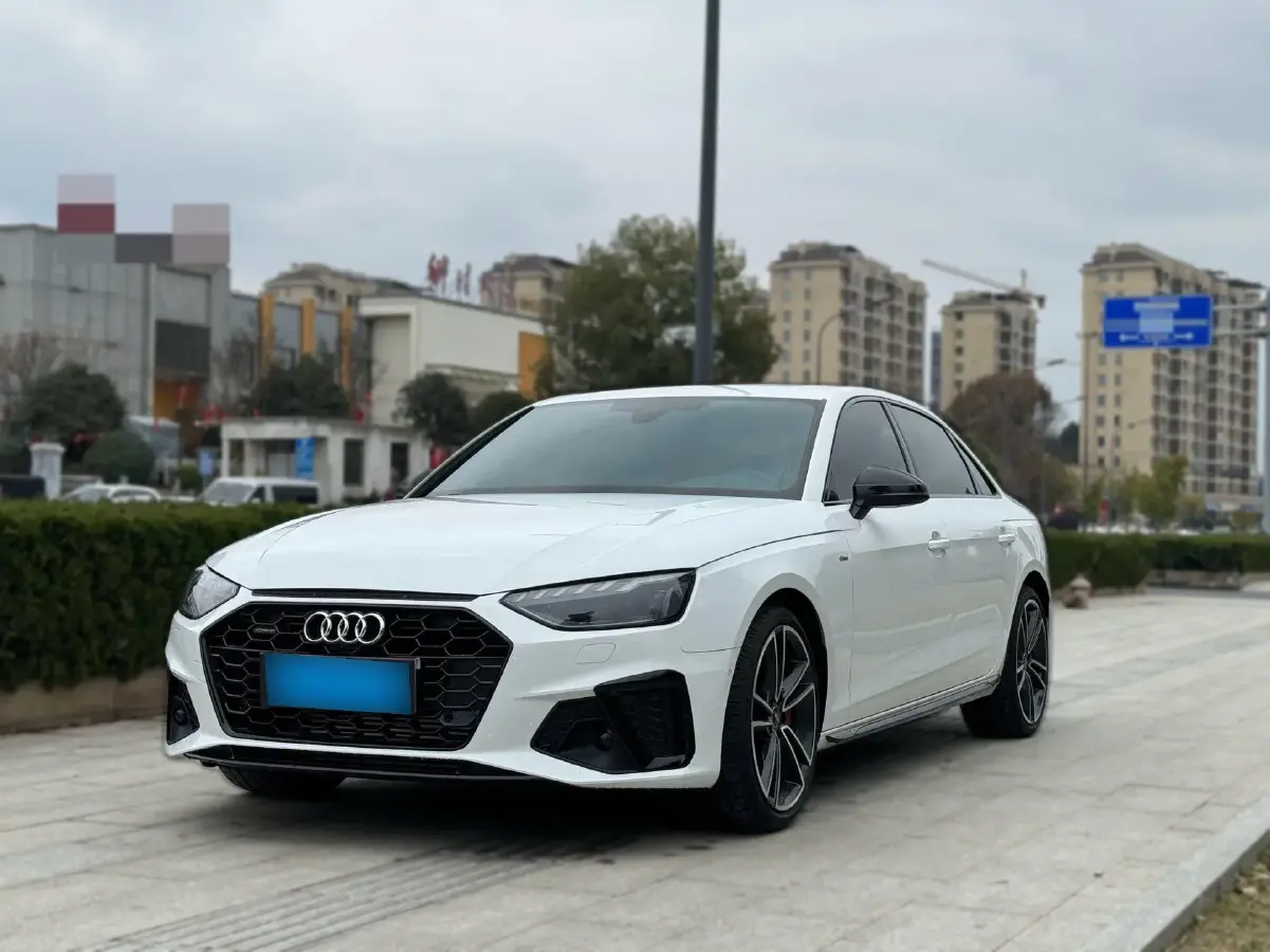 2024 Audi A4L 2.0T 245HP L4 7DCT