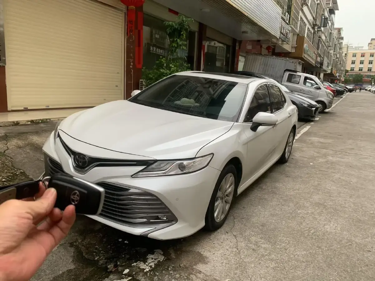 2019 Toyota Camry 2.0L 178HP L4 CVT