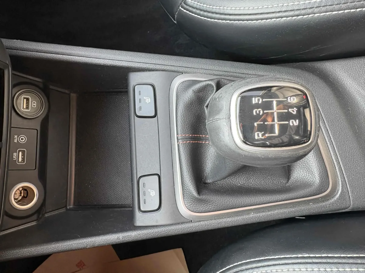 2017 Hyundai Verna RV 1.4L 100HP L4 6AT,autocango,china used car exporter,china ev exporter,chinese used car exporter,chinese used ev exporter