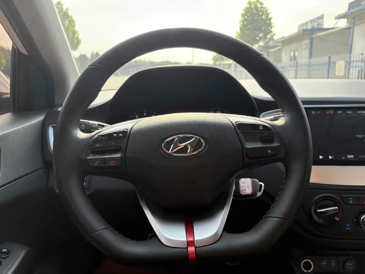 2017 Hyundai Verna RV 1.4L 100HP L4 6AT,autocango,china used car exporter,china ev exporter,chinese used car exporter,chinese used ev exporter