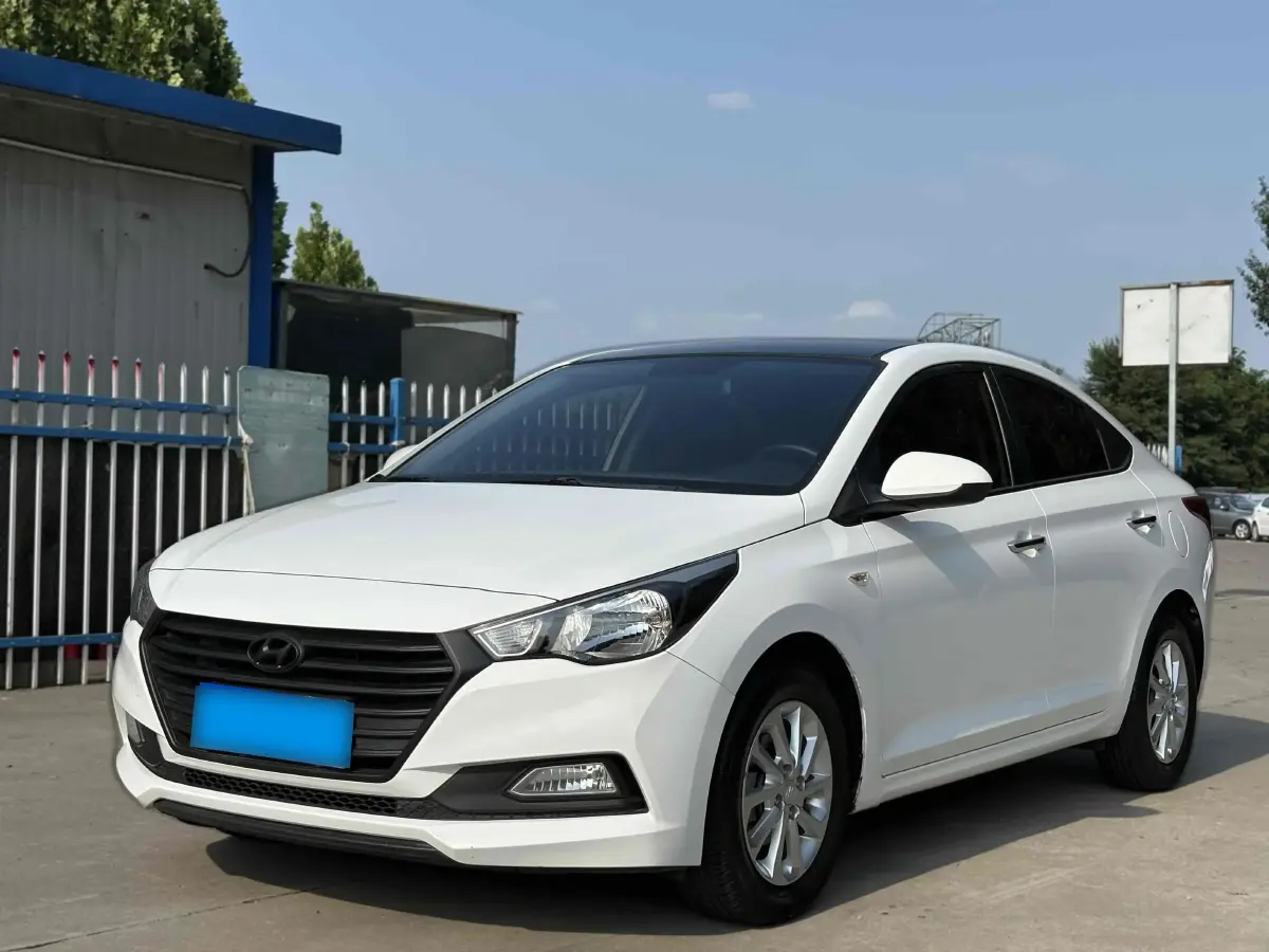 2017 Hyundai Verna RV 1.4L 100HP L4 6AT